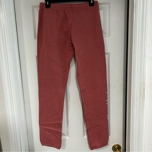 Monrow Elastic Vintage Red Waist Sweats with Studded New York